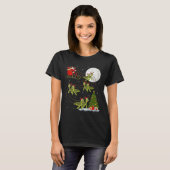 Sea Turtle Santa Sleigh Flying Funny Magical Chris Tシャツ (正面フル)