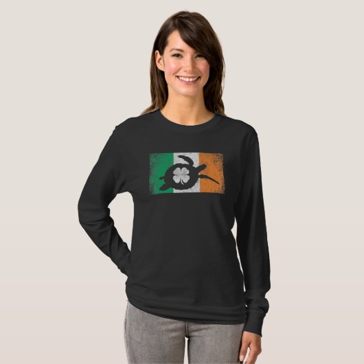 Sea Turtle St Patrick's Day Irish Flag Ireland Sai Tシャツ (正面フル)