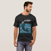 sea whale jump whale in blue waves funny gift tシャツ (正面フル)