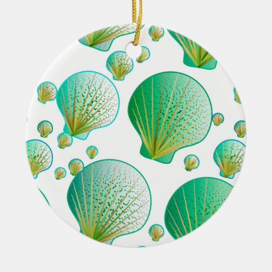 Seafoam green seashells on white セラミックオーナメント (正面)
