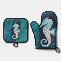 Seahorse oven mitt and potholder set