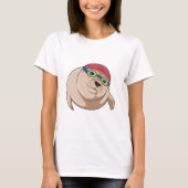 Seal at Swimming with Swimming goggles Tシャツ (正面)