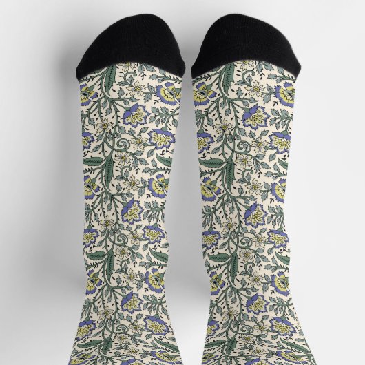 Seamless blue, yellow, and white floral pattern  ソックス (上部)