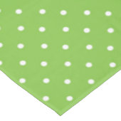 Seamless  bright lime polka dot pattern  テーブルクロス (アングル)