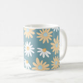 Seamless daisies pattern in small naive wild flowe コーヒーマグカップ (正面右)