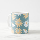 Seamless daisies pattern in small naive wild flowe コーヒーマグカップ (正面左)