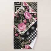 seamless floral patchwork pattern with geometrical バスタオル (バスタオル)
