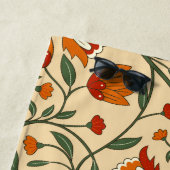 Seamless floral pattern in beige background ビーチタオル (インサイチュ)