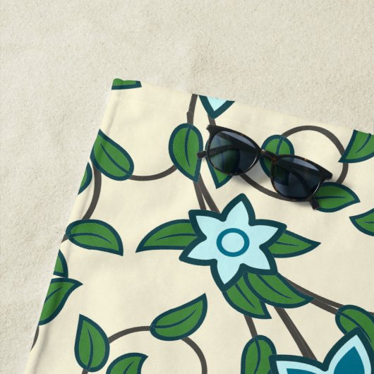 Seamless floral pattern on beige background ビーチタオル (インサイチュ)