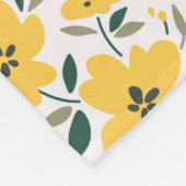 Seamless floral pattern,  Small yellow flowers. Wh フリースブランケット (角)