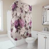 Seamless floral pattern with roses on light backgr シャワーカーテン (インサイチュ)