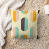 Seamless geometric pattern in retro vibes クッション (ブランケット)