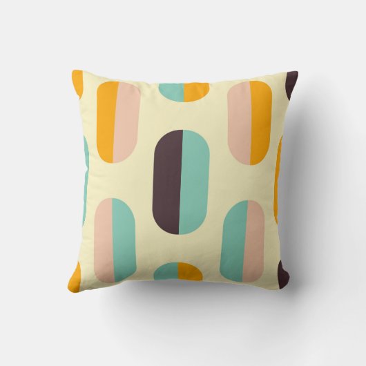 Seamless geometric pattern in retro vibes クッション (裏面)