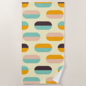 Seamless geometric pattern in retro vibes ビーチタオル (正面)