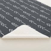 Seamless hand drawn geometric tribal pattern with シェルパブランケット (3/4)