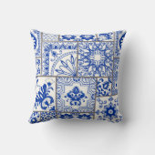 Seamless patchwork tile with Victorian motives. Ma クッション (裏面)