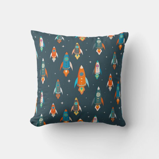 Seamless pattern of colorful rockets in outer spac クッション (正面)
