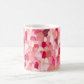Seamless pattern of pink, red and beige spots. Wat コーヒーマグカップ (中央)