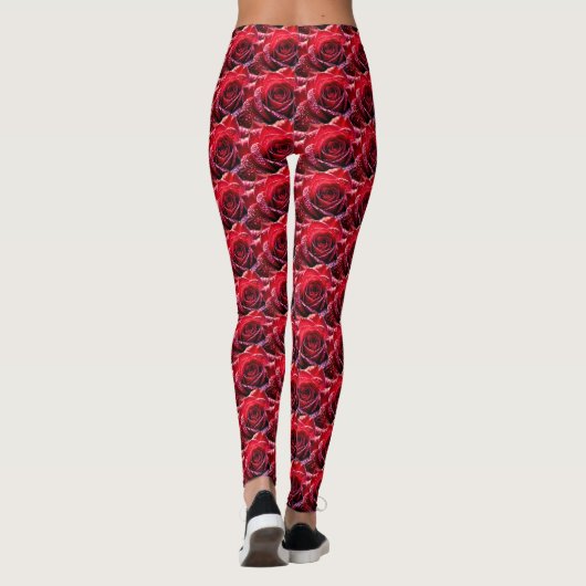 Seamless Pattern of Vibrant Red Roses – Dense Digi レギンス (裏面)