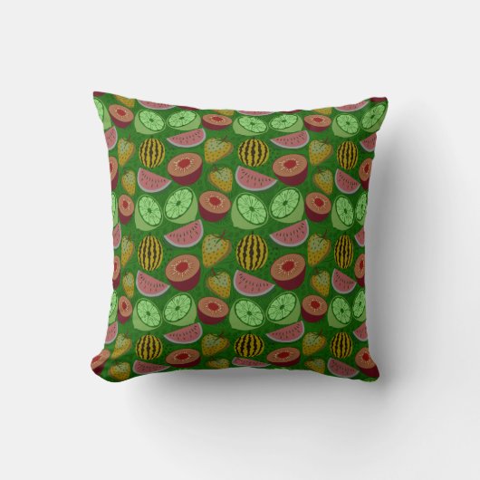 Seamless pattern tropical fruit & green background クッション (正面)