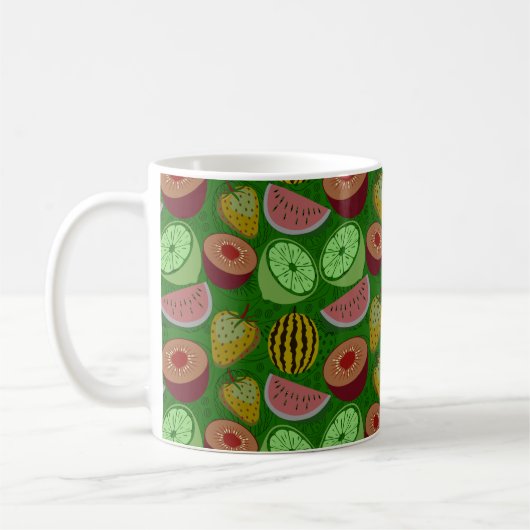 Seamless pattern tropical fruit & green background コーヒーマグカップ (左)