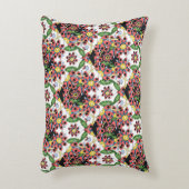 Seamless pattern with colorful hearts アクセントクッション (正面(垂直))