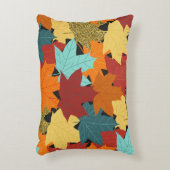 Seamless pattern with fall maple leaves. illustrat アクセントクッション (正面(垂直))
