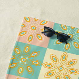 Seamless pattern with geometric floral motifs ビーチタオル