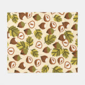 Seamless pattern with hazelnut leaves and acorns. フリースブランケット (正面(横))