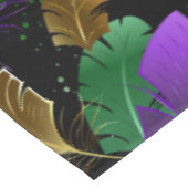 Seamless Pattern with Mardi Gras feathers テーブルクロス (アングル)