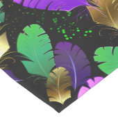 Seamless Pattern with Mardi Gras feathers ミディアムテーブルランナー (コーナー)