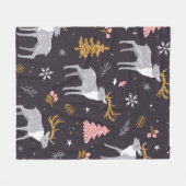  seamless pattern with reindeer, fir trees and sno フリースブランケット (正面(横))