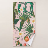Seamless pattern with tropical leaf, flowers and f バスタオル (バスタオル)