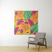 Seamless pattern with tropical leaves on yellow ba タペストリー (インサイチュ)