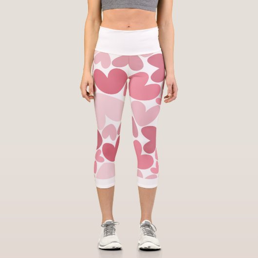 Seamless Pink Hearts Pattern Leggings – Romantic カプリレギンス (正面)