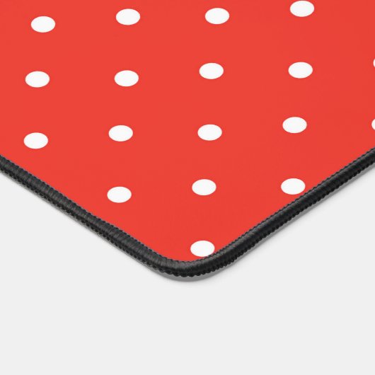 Seamless red background polka dot pattern デスクマット (コーナー)