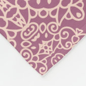 Seamless vintage laced beige - lilac background フリースブランケット (角)