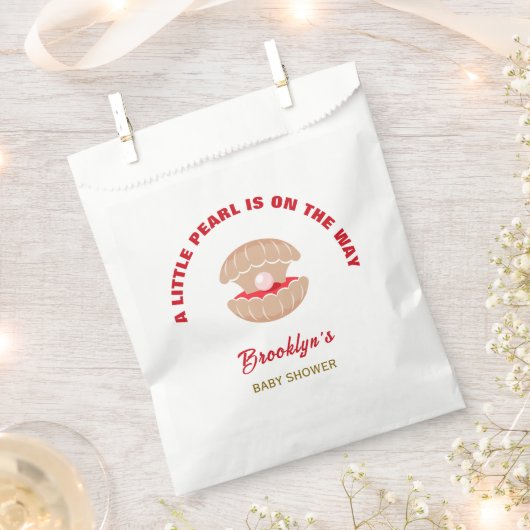 Seashell赤ちゃんシャワー小さな真珠が途中にある フェイバーバッグ (クリップ留めされた状態)