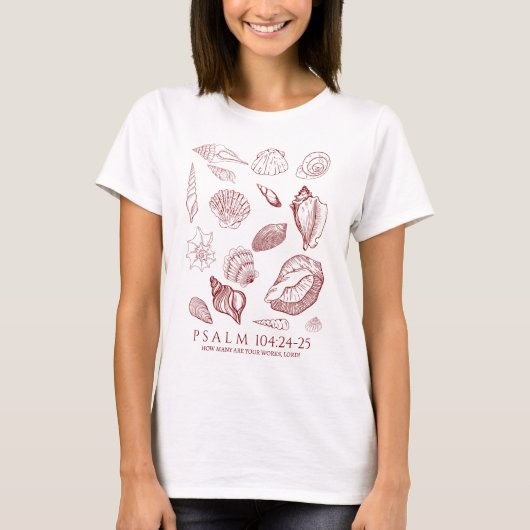 Seashell Bible Verse Tシャツ (正面)