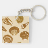 Seashells – ベージュの背景に茶色 キーホルダー (裏面)