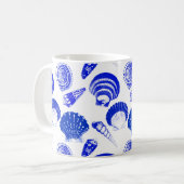 Seashells – 白い背景にコバルトブルー コーヒーマグカップ (正面左)