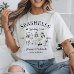 Seashells and Wedding Bells Bachelorette Bach Club Tシャツ<br><div class="desc">Seashells and Wedding Bells Bachelorette Bach Club T-Shirt</div>