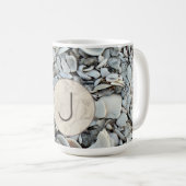 Seaside Shells Initial Mug Art コーヒーマグカップ (正面右)