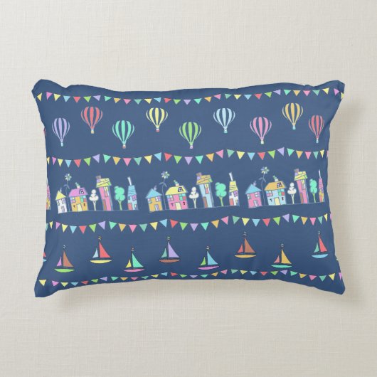 Seaside Town Sail Boats and Bunting Pattern Blue アクセントクッション (正面)
