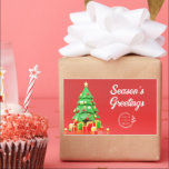Season's Greetings Christmas 企業の Logo 長方形シール<br><div class="desc">季節の挨拶クリスマスモダンの休日のロ企業のゴのシールは、赤い背景に贈り物を持つフェスティバルクリスマスツリーを特徴とする。お使いのパーソナライズされた文字を使うカスタムか、手書きのスクリプトのタイポグラフィで書は「季節の挨拶モダン」のを使用し、休日のパーティー、クリスマスの好意、スタッフのスワッグ、または顧客のギフトのためにあなたのビジネスのロゴを追加する。提供されている文字ボックスで文字を編集する。©Evco Holidays www.zazzle.com/store/evcoholidaysのデザイン</div>