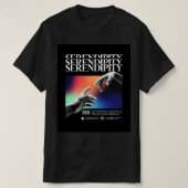 『Sebendipity：人生の旅を受け入れる』 Tシャツ (デザイン正面)