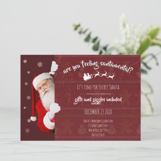 Secret Santa Party – Gifts & Giggles Invite (スタンド正面)