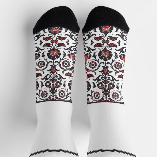 Secretly Wild Oriental floral pattern with white ソックス (上部)