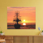 Segelschiff bei Sonnenuntergang Leinwand キャンバスプリント (インサイチュ (リビング))