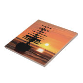 Segelschiff mit Sonnenaufgang Fliese タイル (側面)